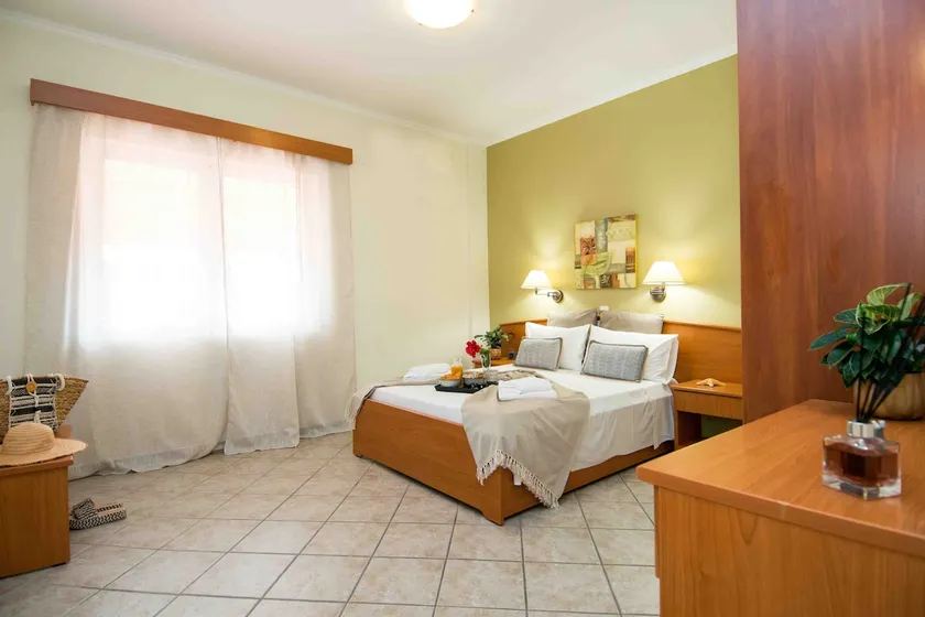 Polymnia Apartment - Laganas - Image 1