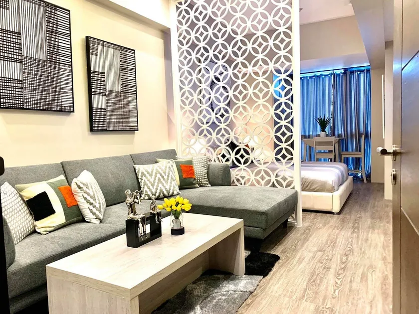 New Cozy Condo in Eastwood - Image 1