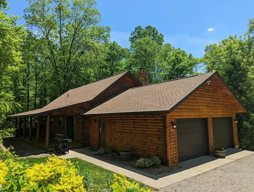 La Bellota Cabin - Secluded, Hot Tub, Sauna, Game Room, Massage Chair - Image 1