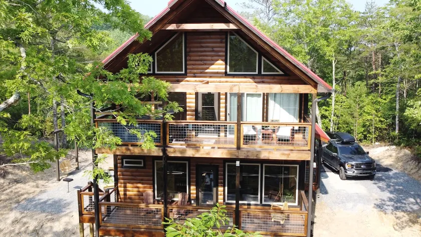 Counting Stars Luxury Cabin! - Image 1
