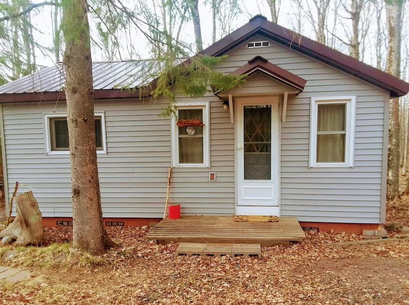 The Shell Cabin at Rockhound Hideaway - Image 1