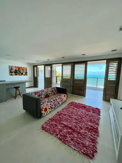 Apartment with 4 bedrooms - Image 1
