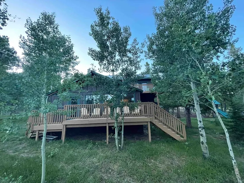Aspen Meadow Lodge-30 Day Minimum-Peaceful Stay - Image 1