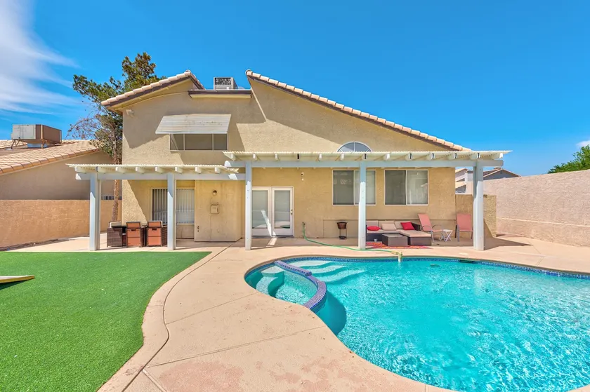 Ihr Traumhaus mit Pool - Image 1