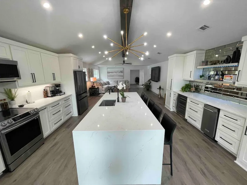 SPACIOUS 4 BEDROOM 3 BATH ON THE TICKFAW RIVER - Image 1