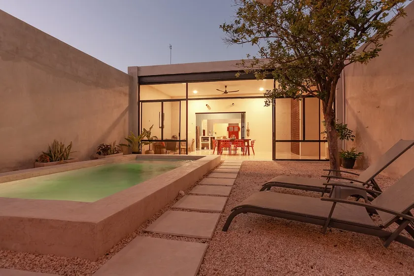 Casa Reynaldo, Chembech, Bright airy colonial home - Image 1