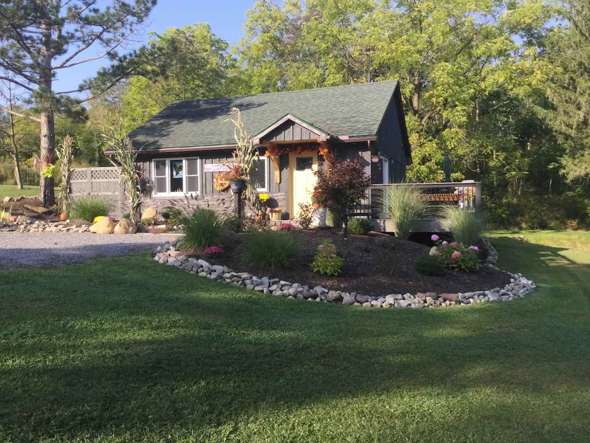 Honeoye Hidden Gem! - Image 1