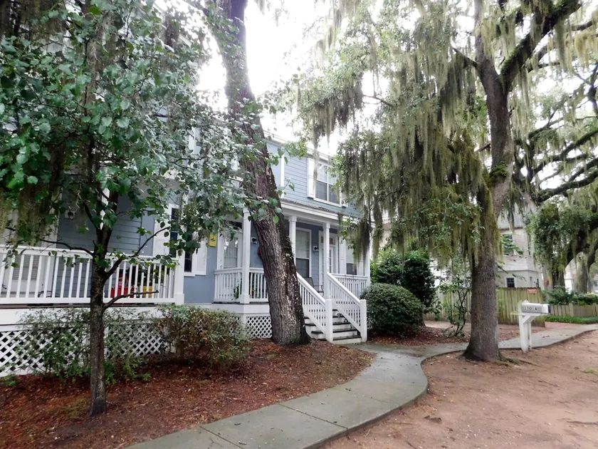 Precious Port Royal Town House - Image 1