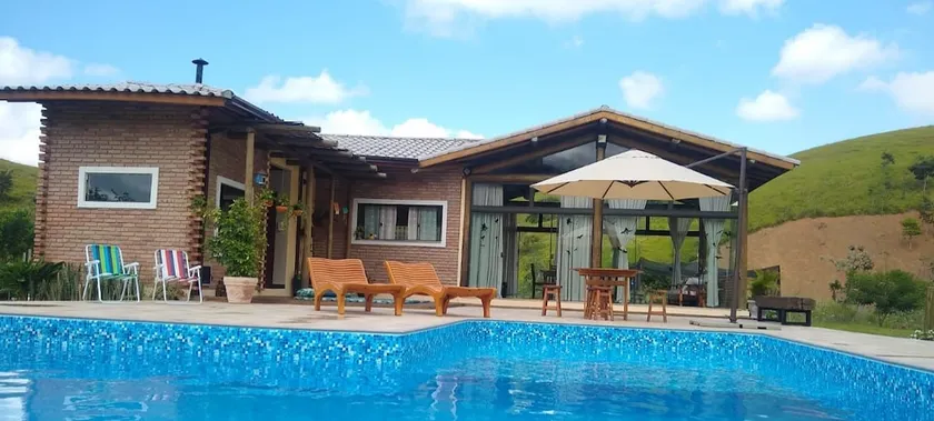Family country house overlooking the mountains! - Image 1