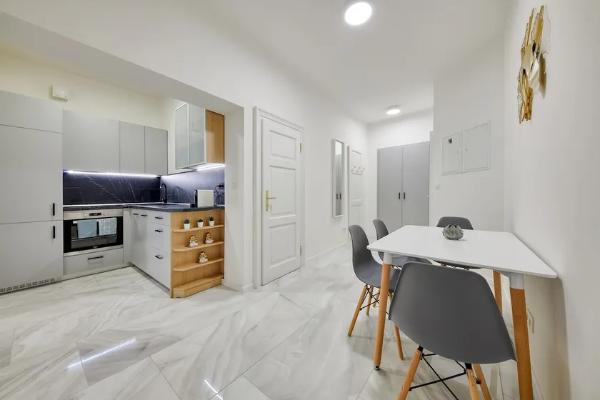 Riviera Apartment - 2BR, High Standard, TOP Centre - Image 1