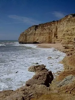 Tranquility on the cliffs - Image 1