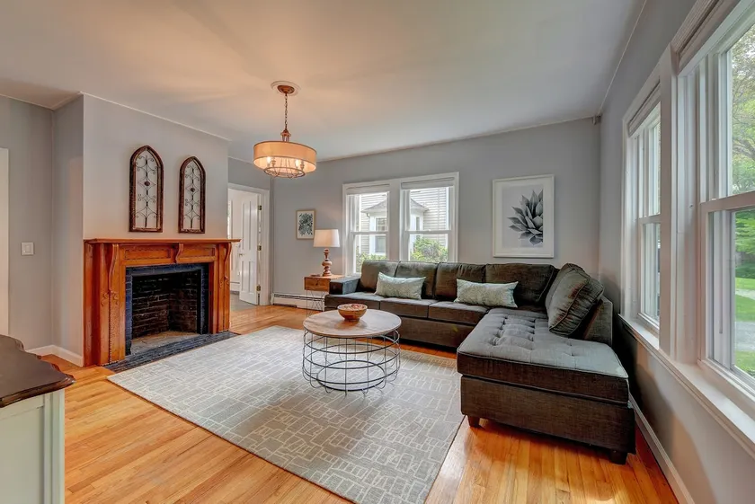 Spacious 4-Bedroom Colonial Gem in Downtown Lenox - Image 1