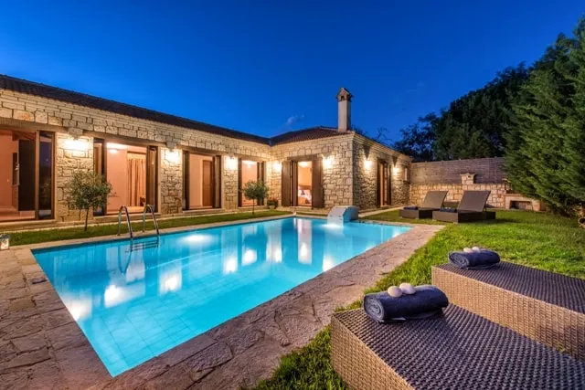Astarte Villas - Kyveli Luxurious Private Villa - Image 1
