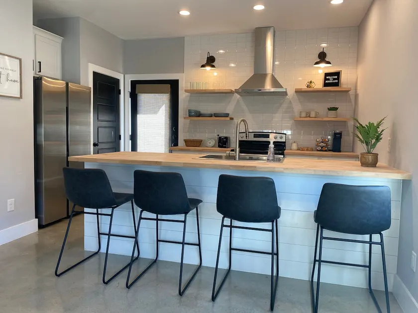 Aggie Getaway - Steps from Downtown Bryan! - Image 1