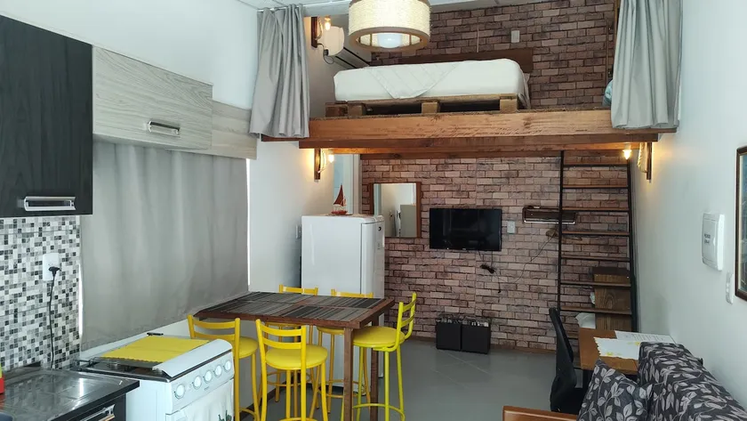 Loft half block. Hosp Caridade Centro - Image 1