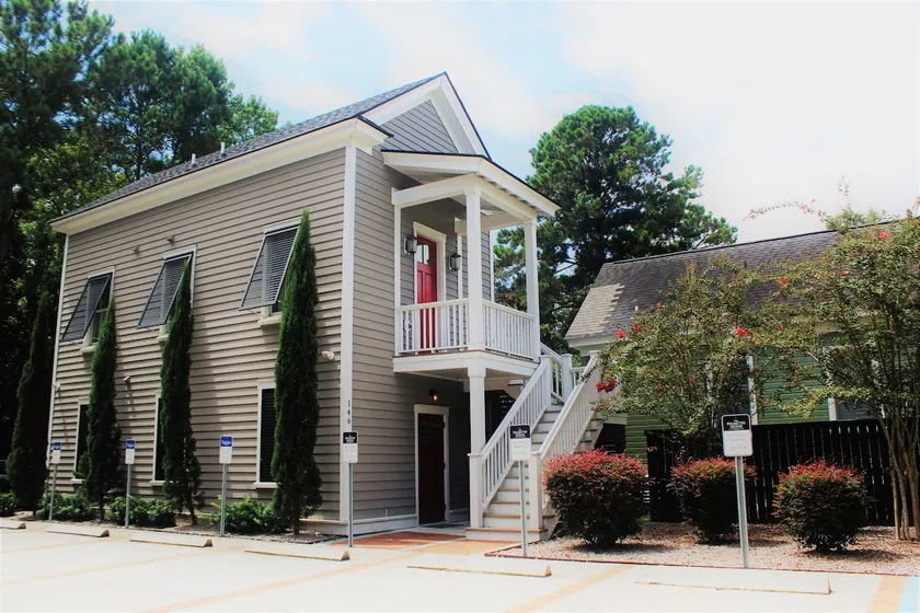 Mount Pleasant Carriage House - Image 1