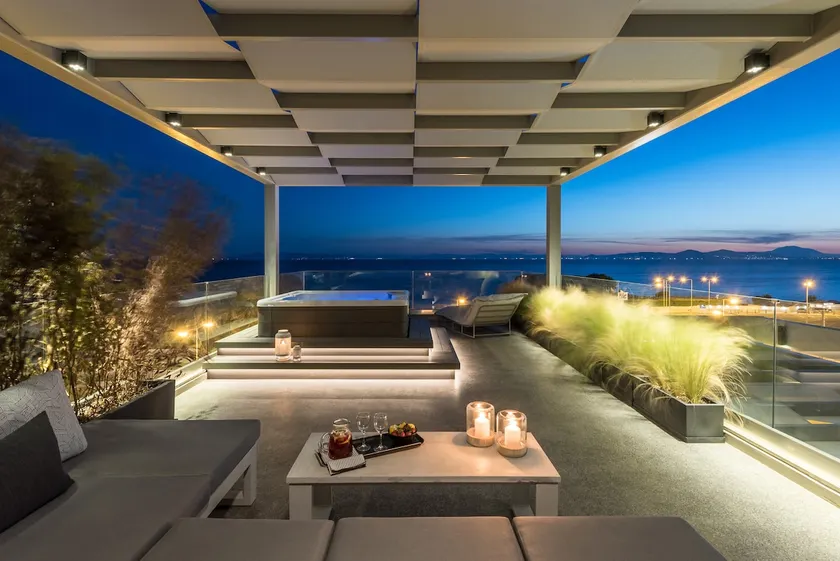 Ensis D1 Penthouse Suite - Image 1