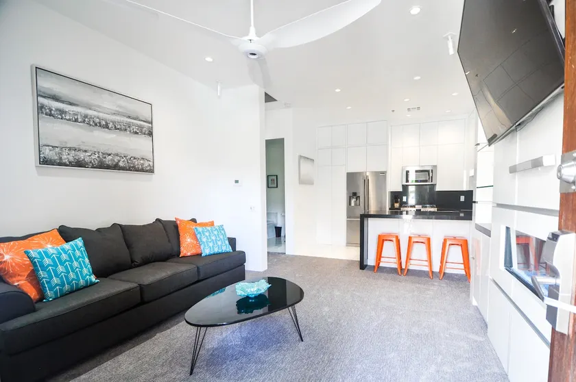 Modern, upgraded desert retreat in La Quinta! - Image 1