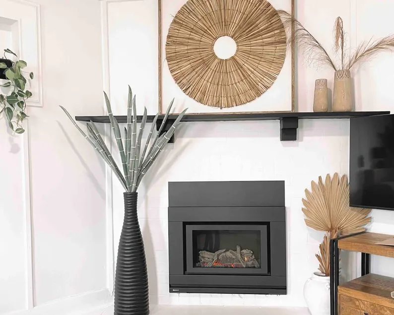 1900s Historic Railway Cottage with Cosy Fireplace - Image 1
