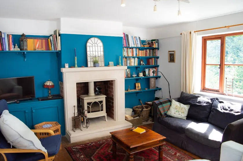 Quirky Woodland Cottage In Idyllic Location - Image 1