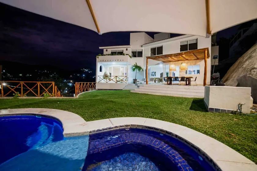 ★ Beach House Luna beautiful ocean View ★ - Image 1