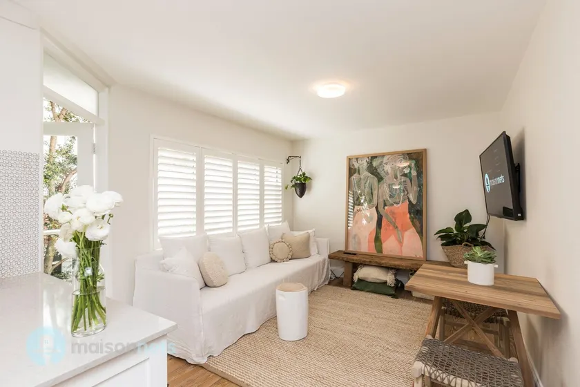 1 Bdrm Manly Beachside Apt With Parking - Image 1