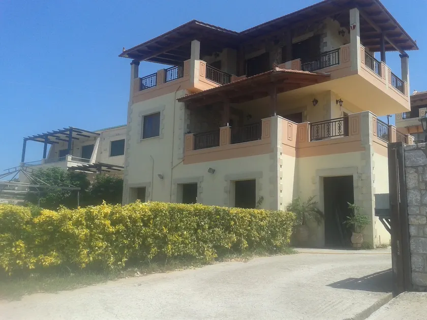 Nikos Studio - Image 1