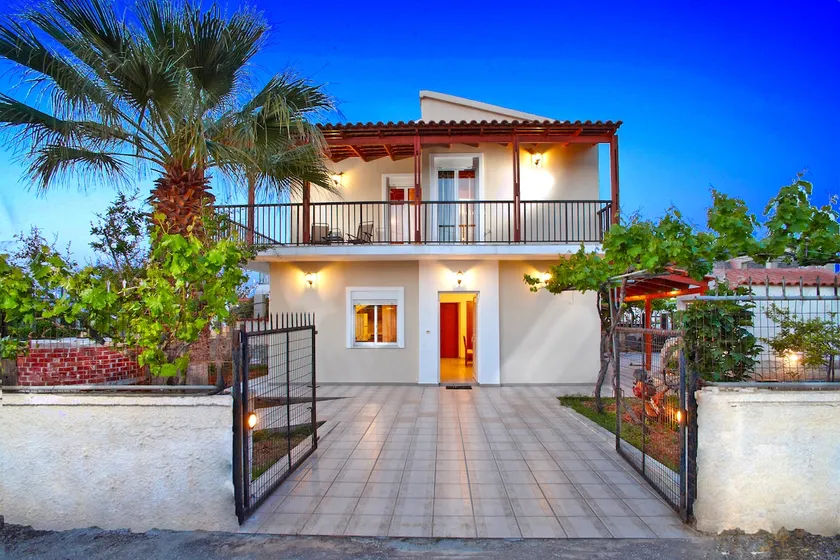 Dream House , Full privacy,500m from SANDY BEACH!! - Image 1