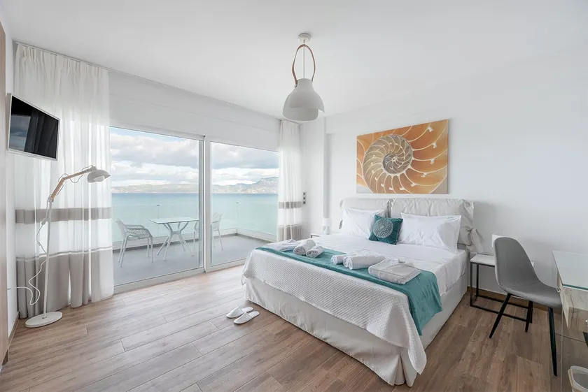 Luxury seaview Suite ”Tyche” - Image 1