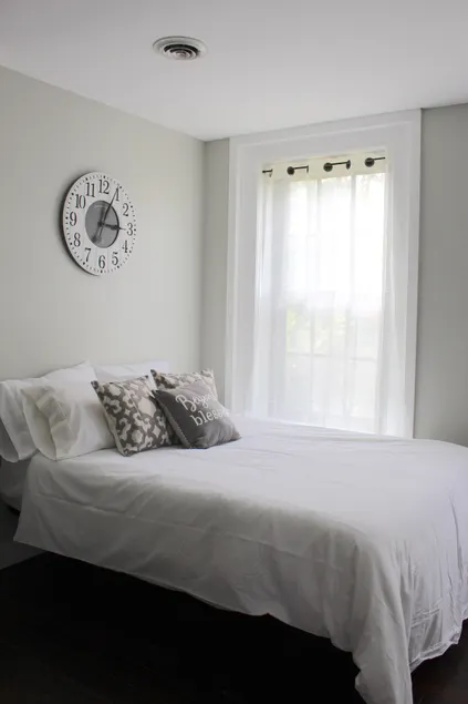 MODERN 1BR GREAT Location Downtown Parking - Image 1