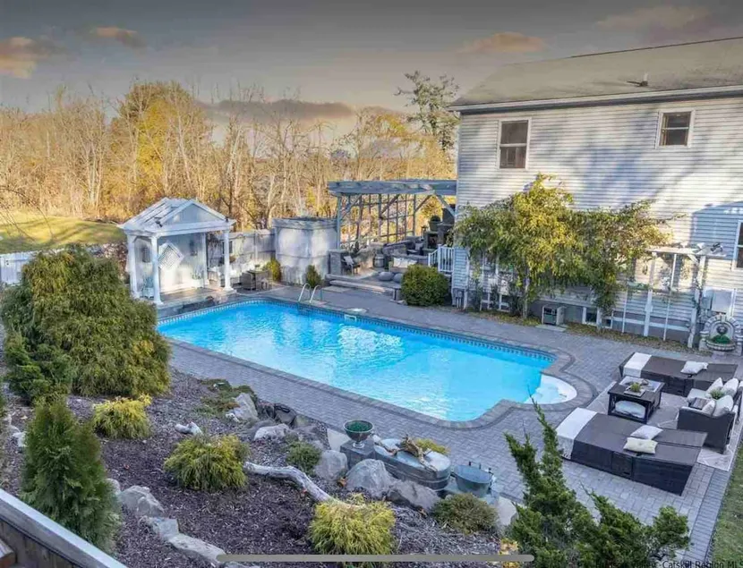 Hamptons on the Hudson in South Saugerties - Image 1