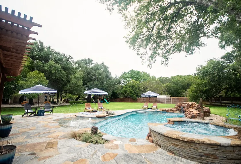 Perfect Austin Getaway! Private pool & Playscape - Image 1
