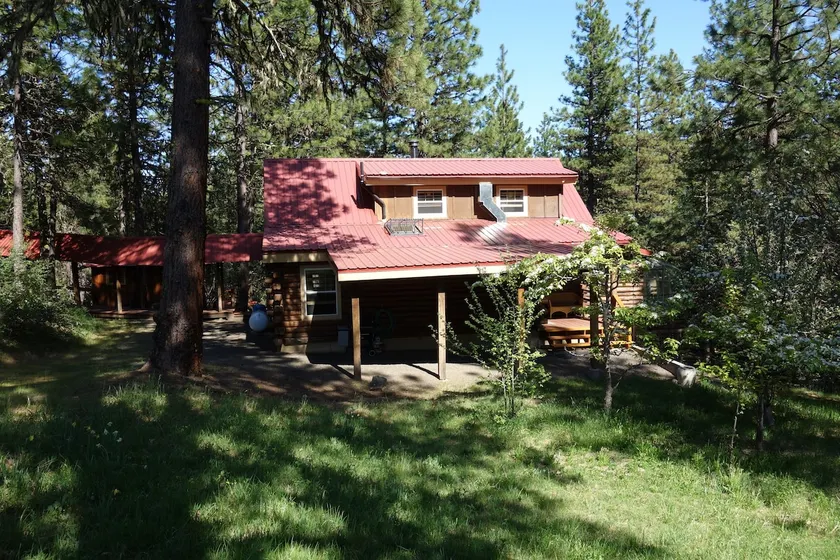 Secluded mountain retreat, 10m. to Ashland, by PCT - Image 1