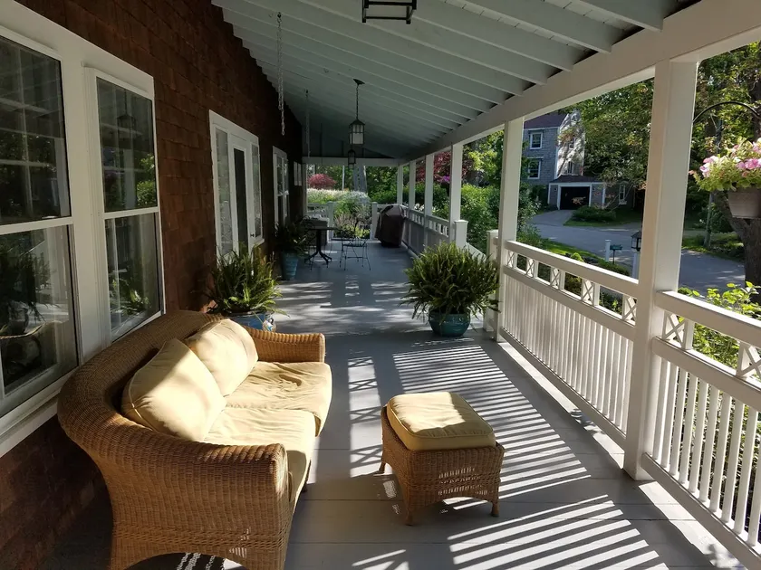 Walk to the beach! Private entrance. - Image 1