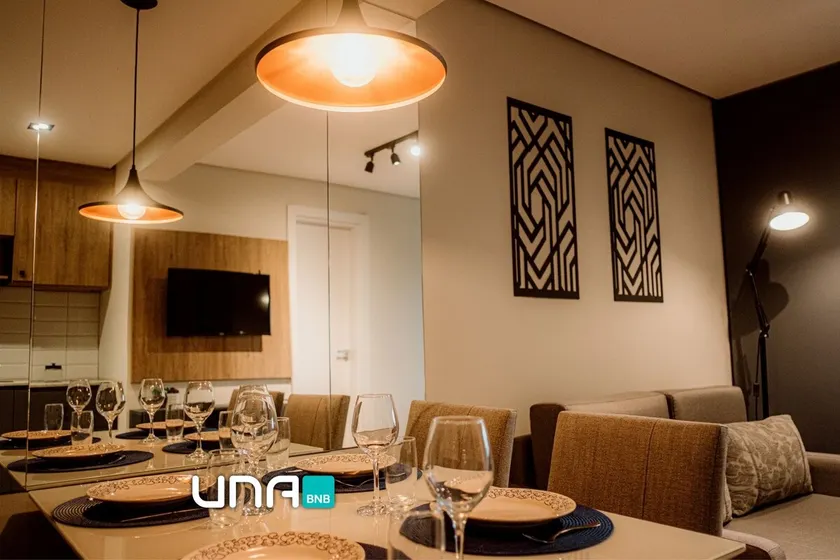 Contemporary studio in Una Park with garage - Image 1