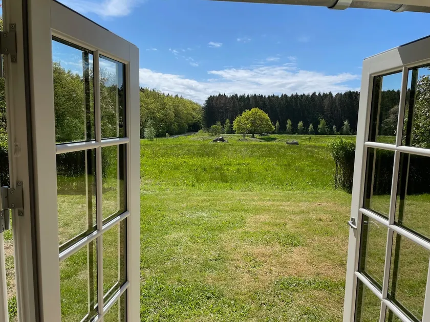 Nature's pearl: Quiet country house surrounded by fantastic nature - Image 1
