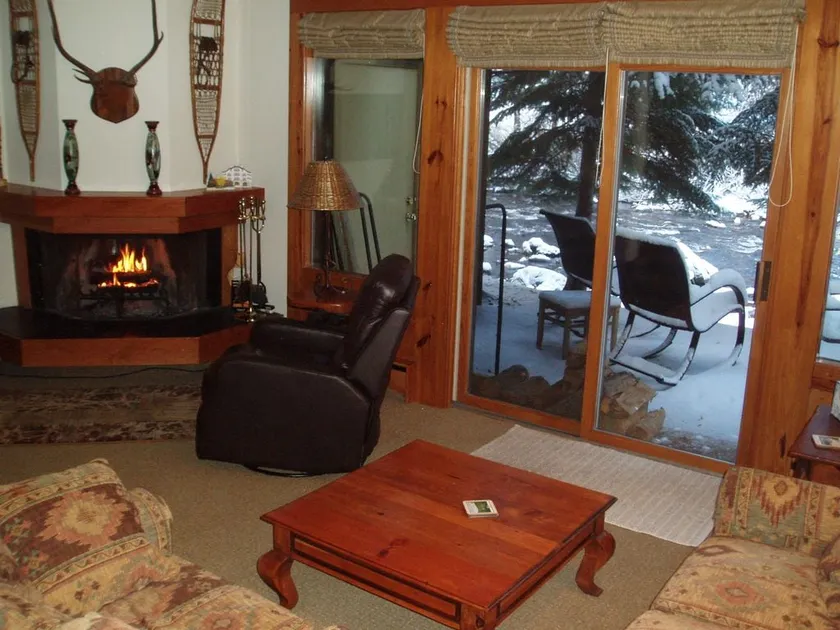 On Gore Creek, Free Bus, Wi-Fi Hottub, Summer Pool - Image 1