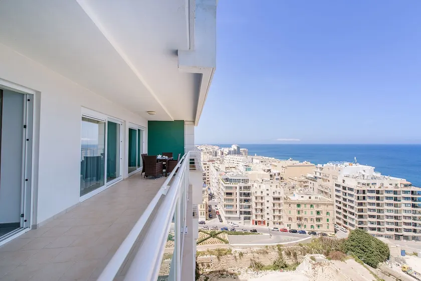 Seafront Luxury w/Pool, Exclusive Complex - Image 1