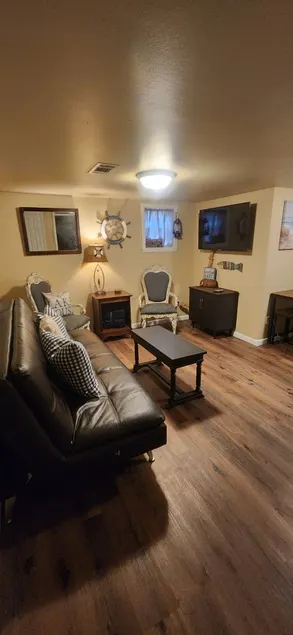 The Guest House - Image 1