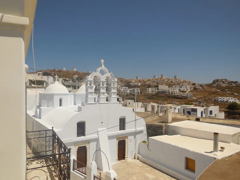 Tsouklou 1- Amorgos Elegant Apartment Chora - Image 1
