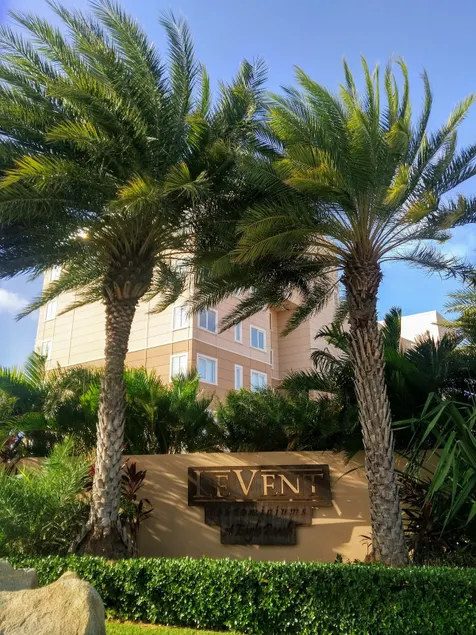 Luxury & Tranquility at Le Vent Condominium on Eagle Beach - Image 1