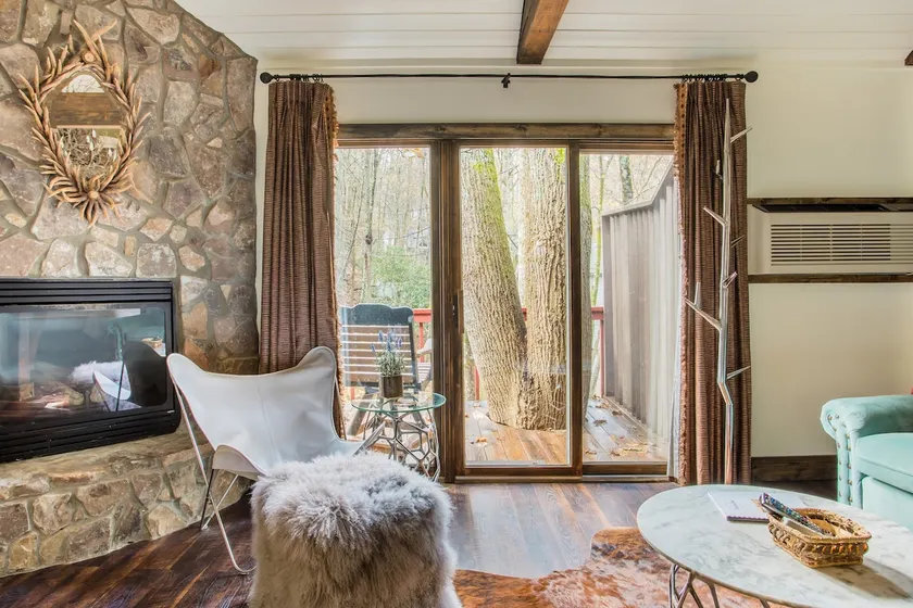Rustic, Romantic Getaway at Paradise Cottage in Boone - Image 1