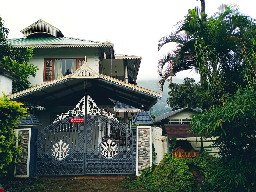 Aida Villa Luxury AC 3BHK Munnar/Misty Valley View - Image 1