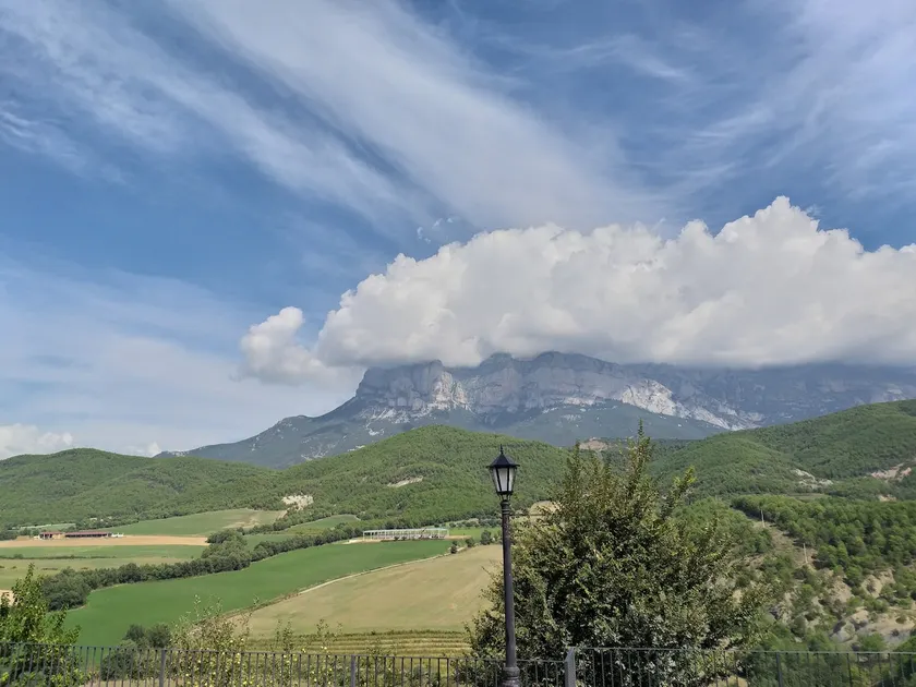 Mountain Views in a Charming Village - Image 1