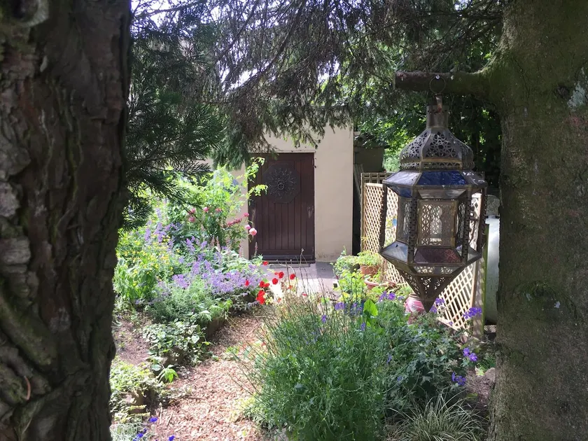 The Jewel in the Crown, countryside escape - Image 1