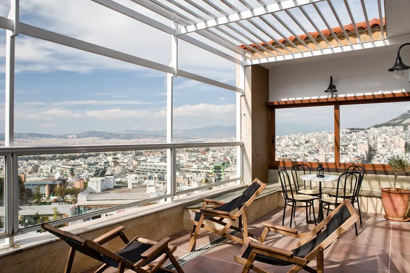 Exclusive Spacious Apartment with Expansive City Views - ST8 - Image 1