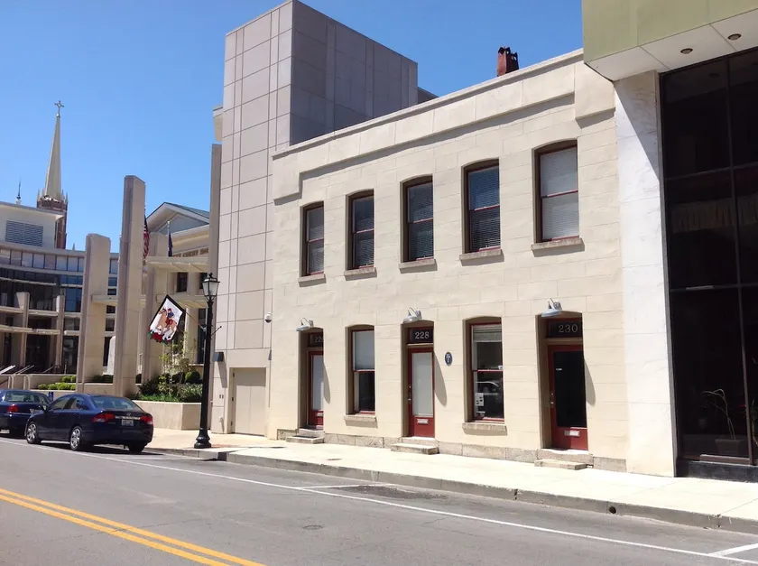 Invitant Downtown Frankfort Guest Suite - Image 1