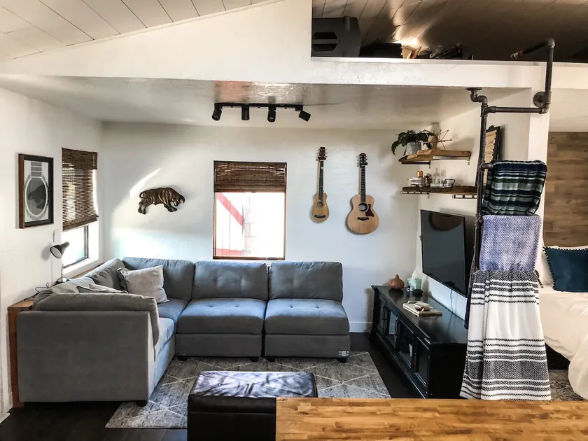 AZ Music Shack: In Historic Downtown Chandler - Image 1
