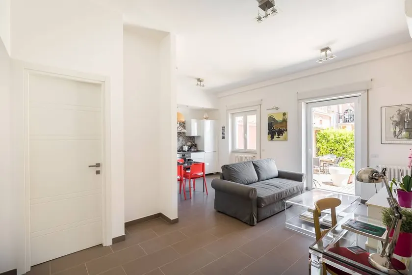 Galeria Home Apartments - Image 1