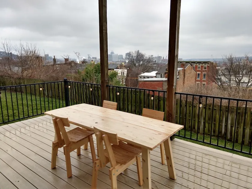 Incredible views in OTR with off-street parking - Image 1